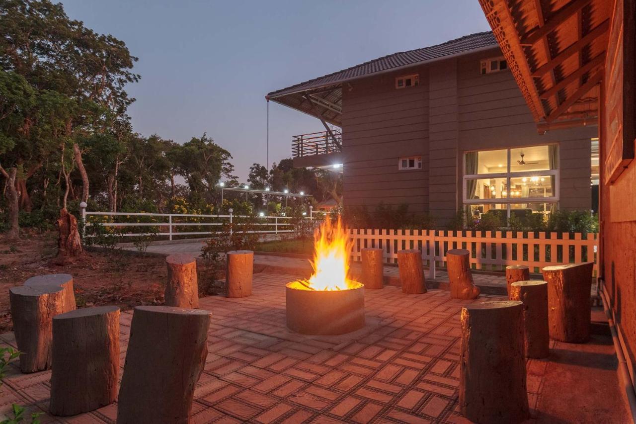 Coffee & Mist Luxury Villa- Comp Breakfast, Pool, Lounge, And Coffee Estate By Stayvista Madikeri Exteriér fotografie