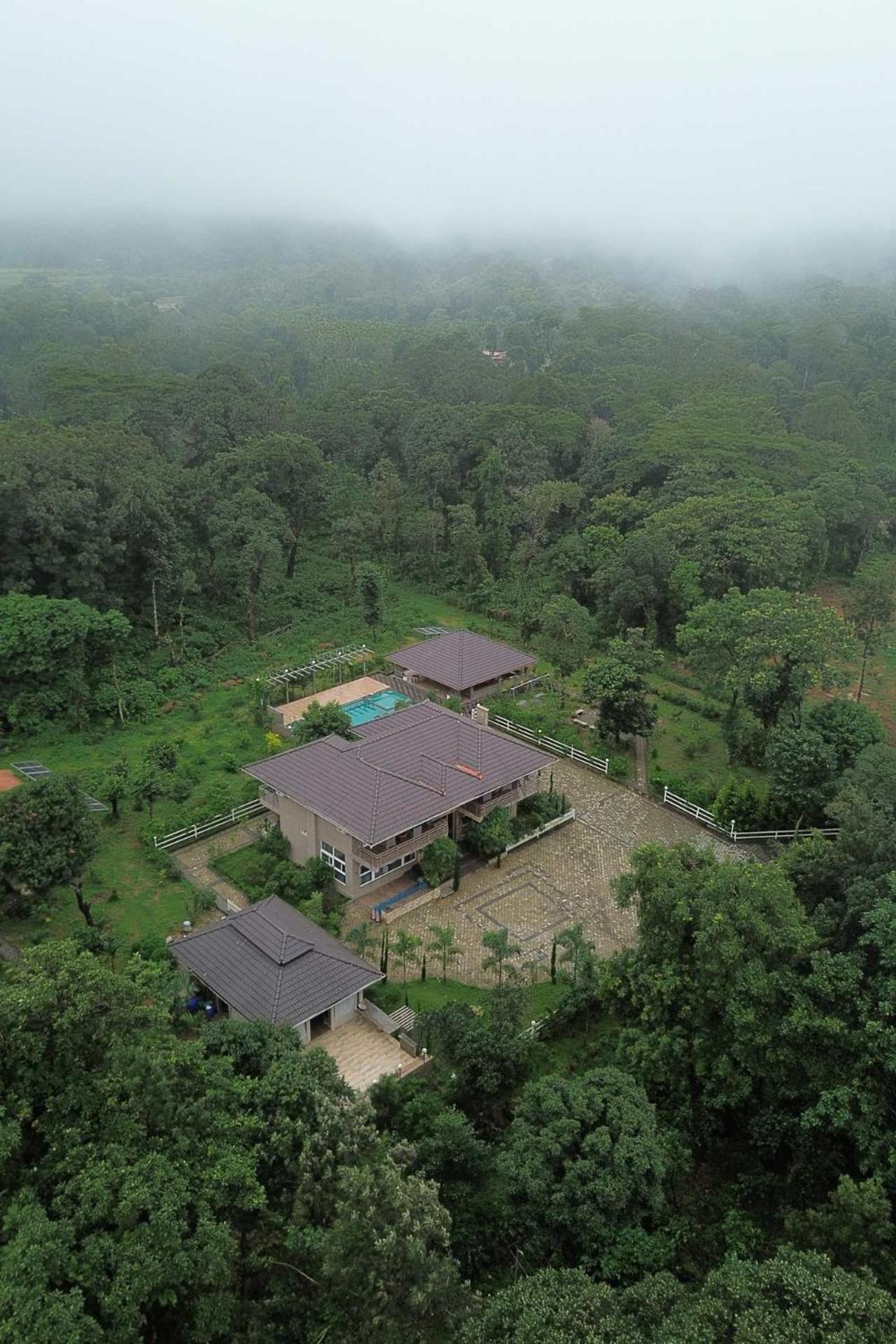 Coffee & Mist Luxury Villa- Comp Breakfast, Pool, Lounge, And Coffee Estate By Stayvista Madikeri Exteriér fotografie